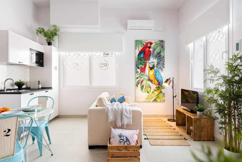 Monkeys Apartments Pinoloft Nuevo Torneo Seville Exterior photo